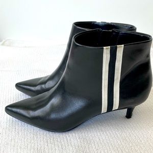 Abound size 9.5 women booties